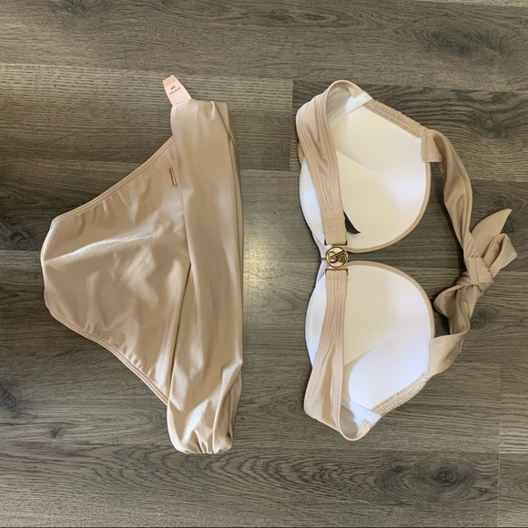 Bombshell shimmer tan 36b fits 34c & 32d RARE! - Picture 2 of 3